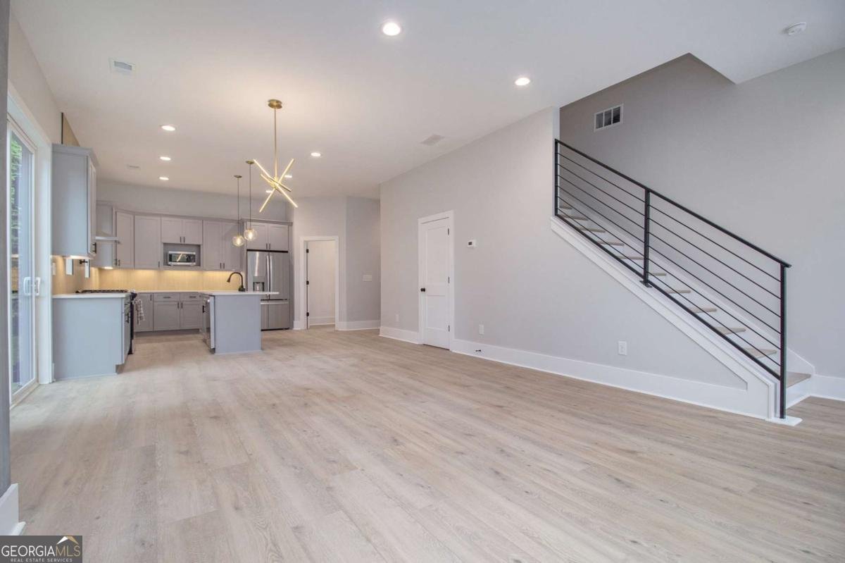 210 Tanyard Street Canton - 5