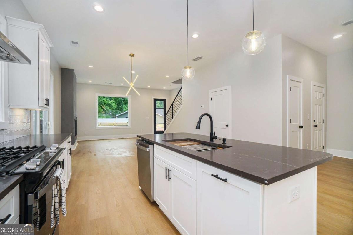 222 Tanyard Street Canton - 8