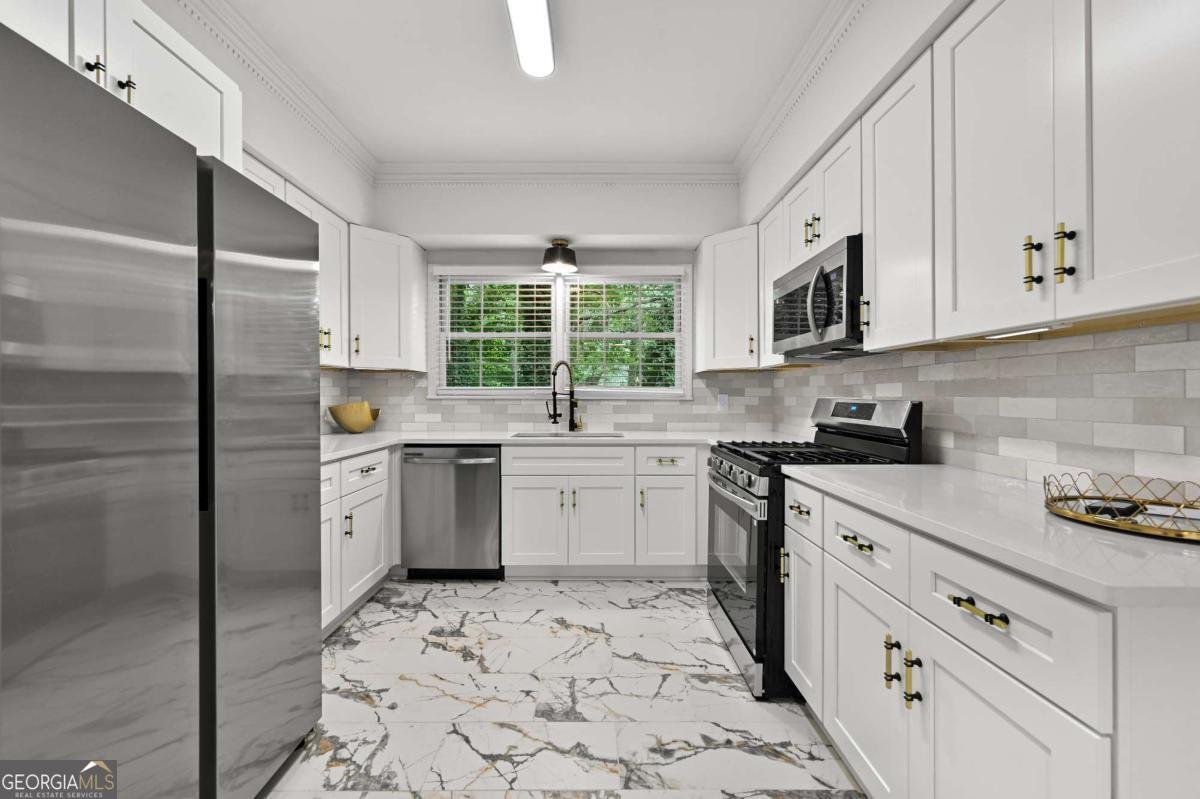 2698 Collier Drive Atlanta - 18
