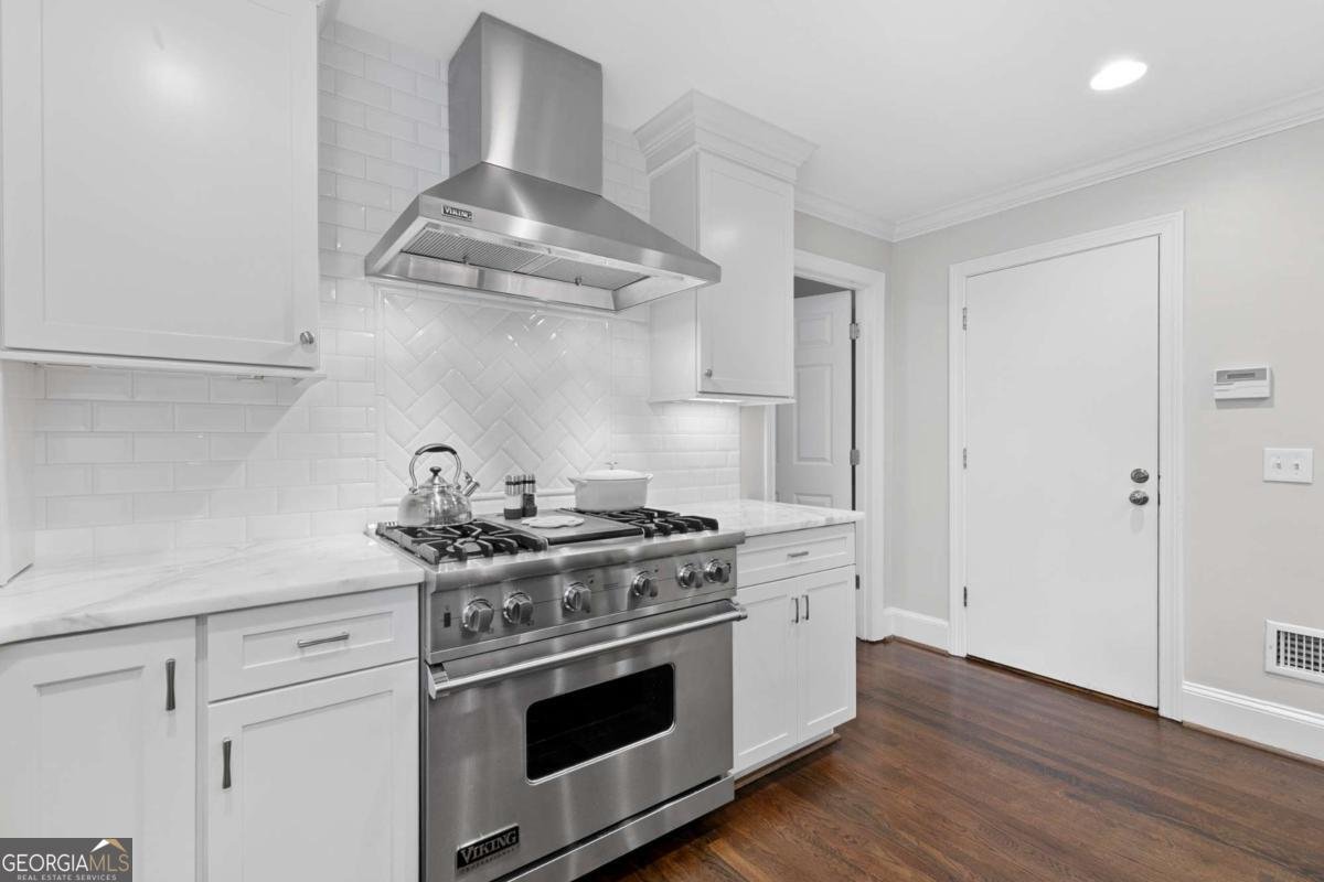 585 Shore Place Roswell - 11