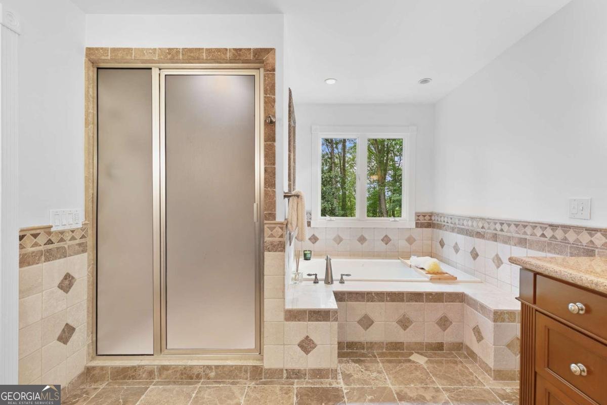 585 Shore Place Roswell - 26