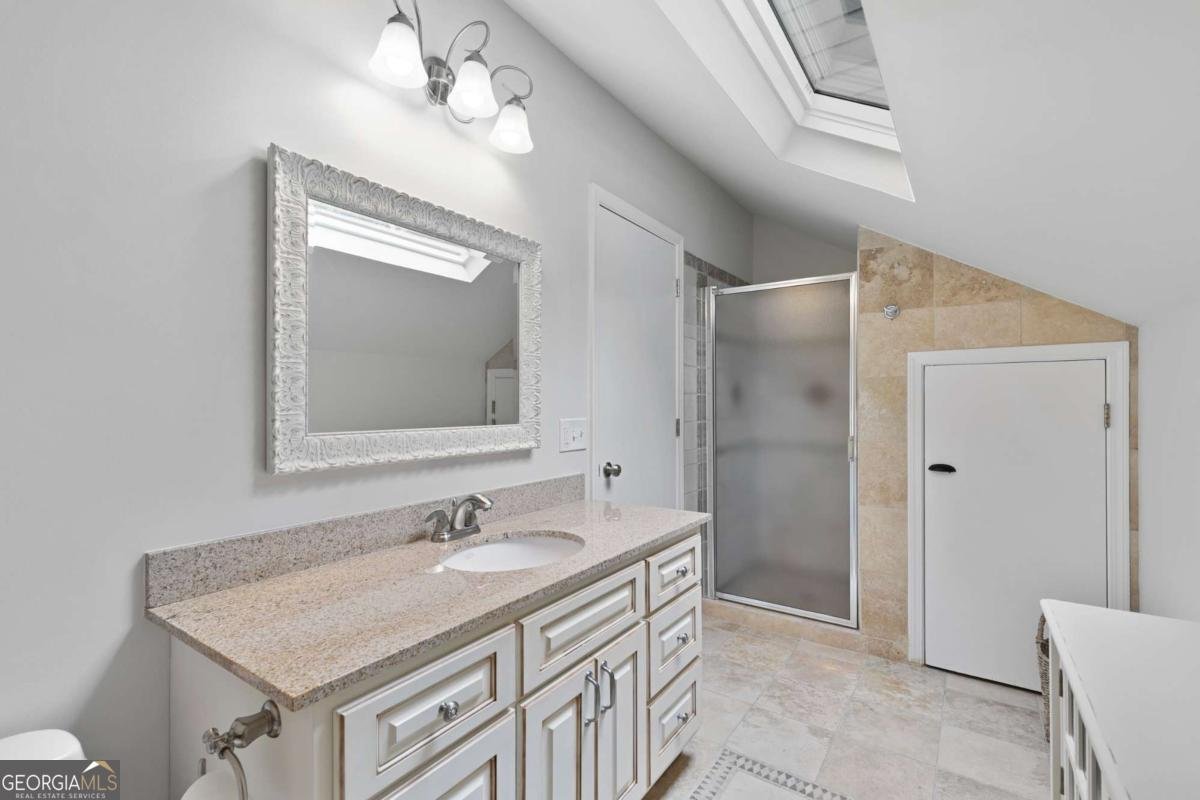 585 Shore Place Roswell - 34