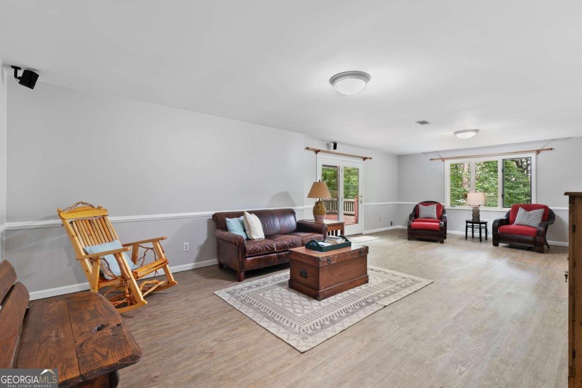 585 Shore Place Roswell - 35