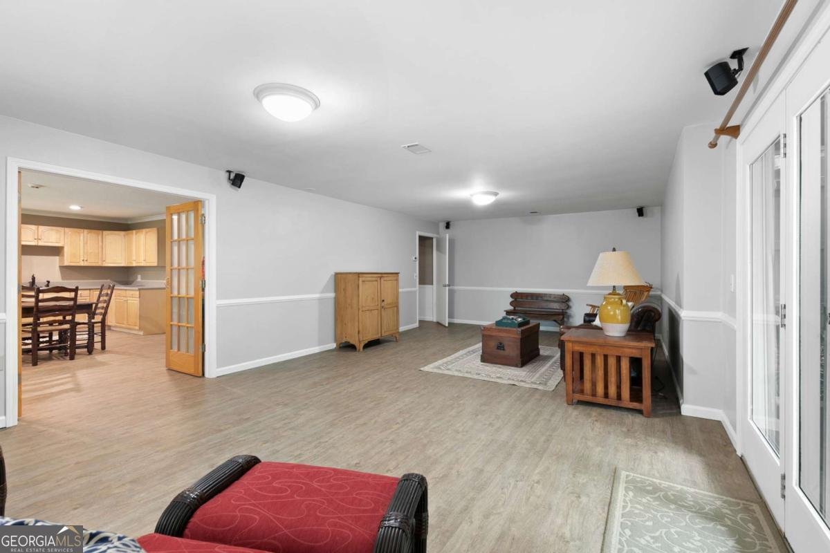 585 Shore Place Roswell - 36