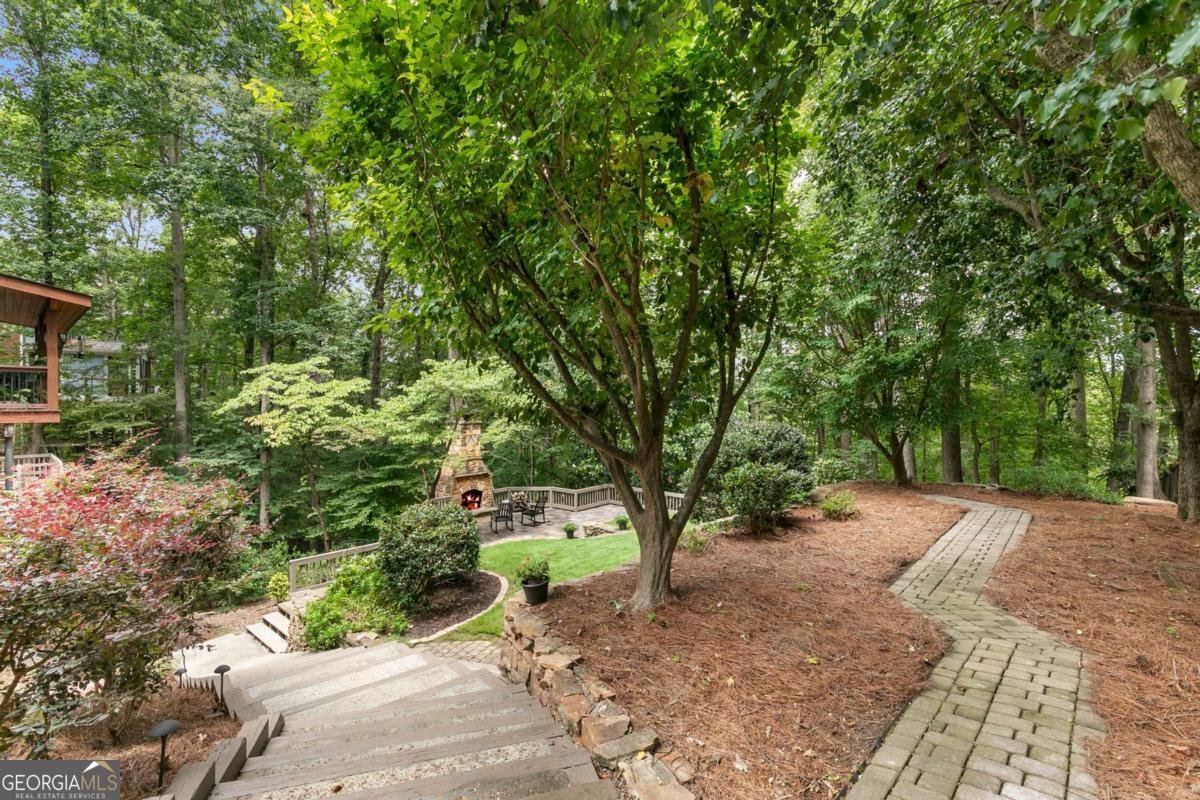 585 Shore Place Roswell - 49
