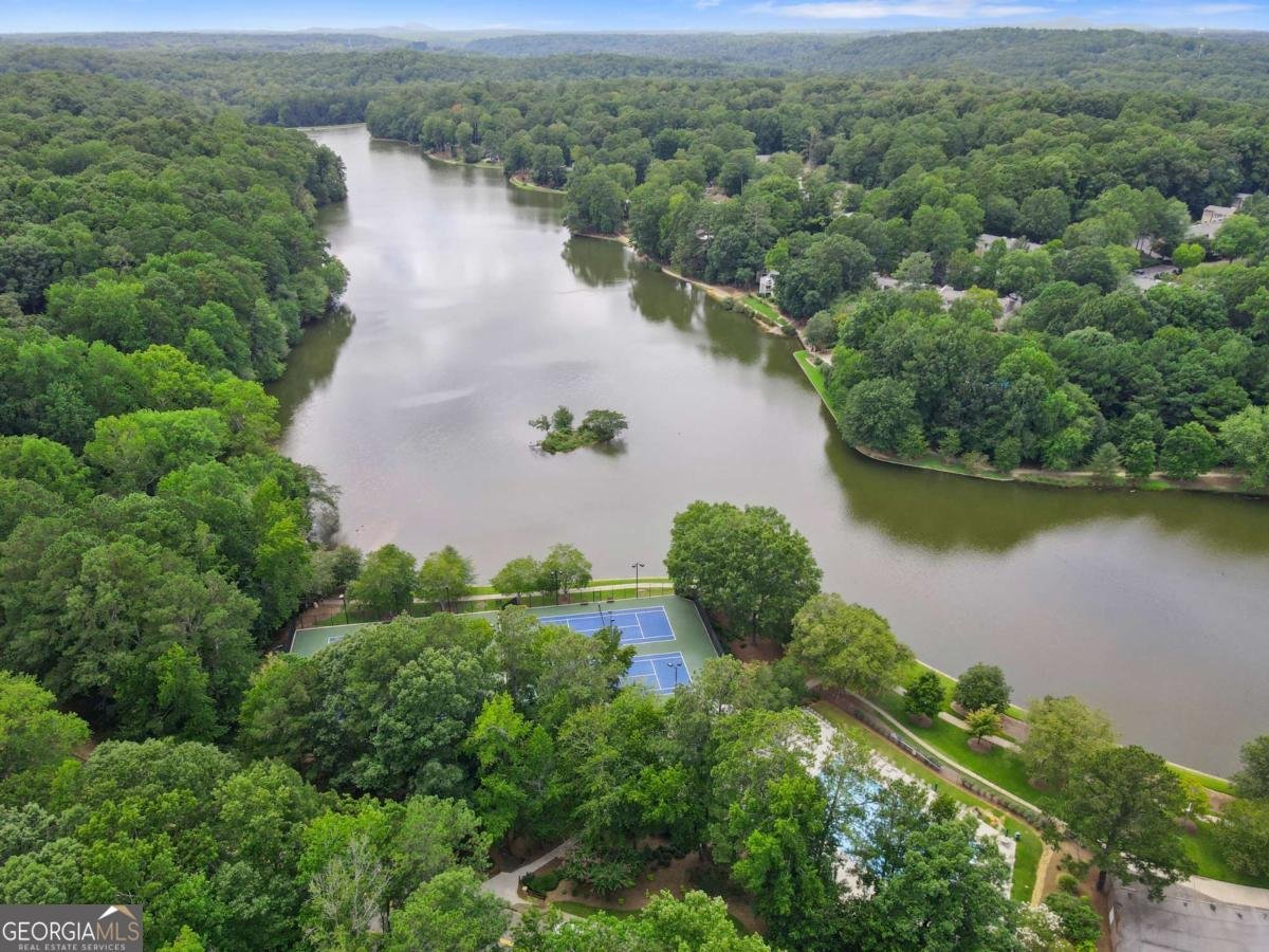 585 Shore Place Roswell - 58