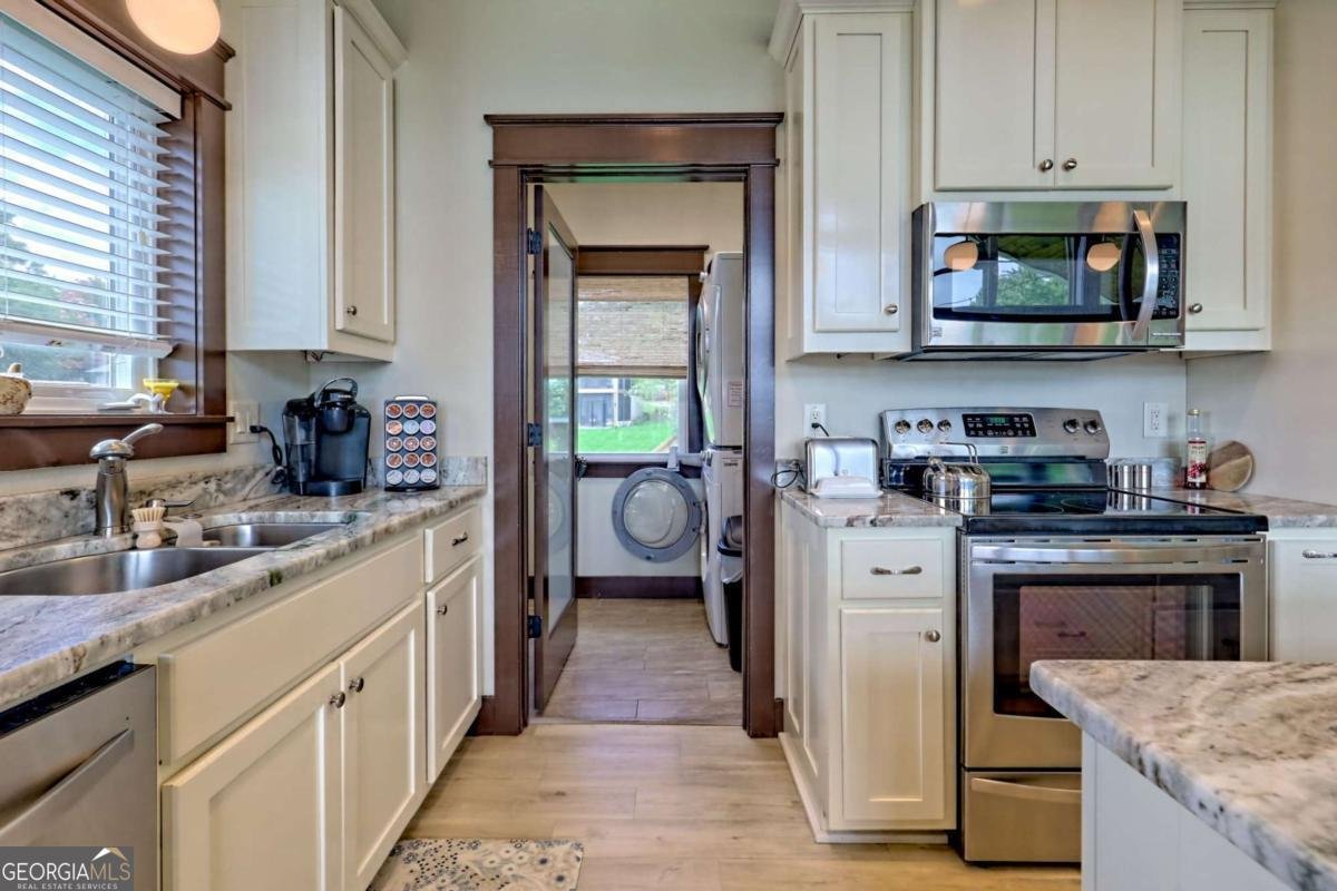 1670 Hedden Cove Road Hiawassee - 39