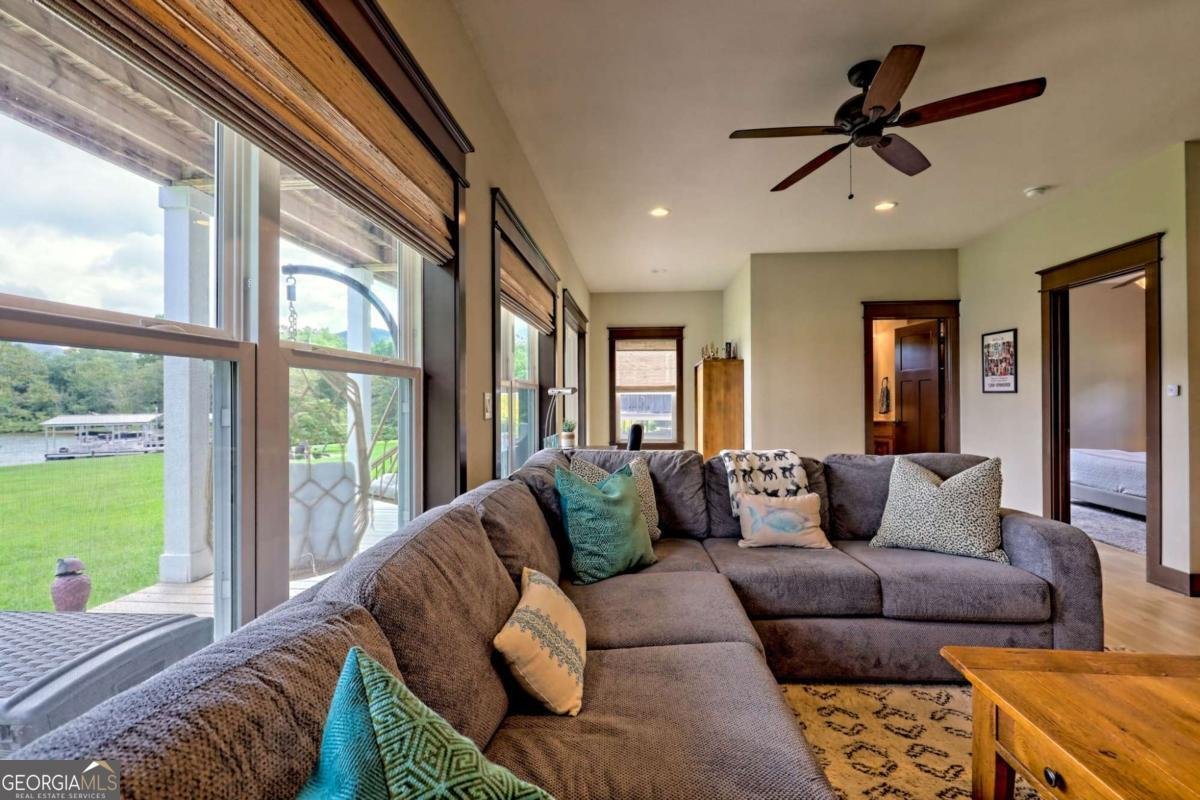 1670 Hedden Cove Road Hiawassee - 44