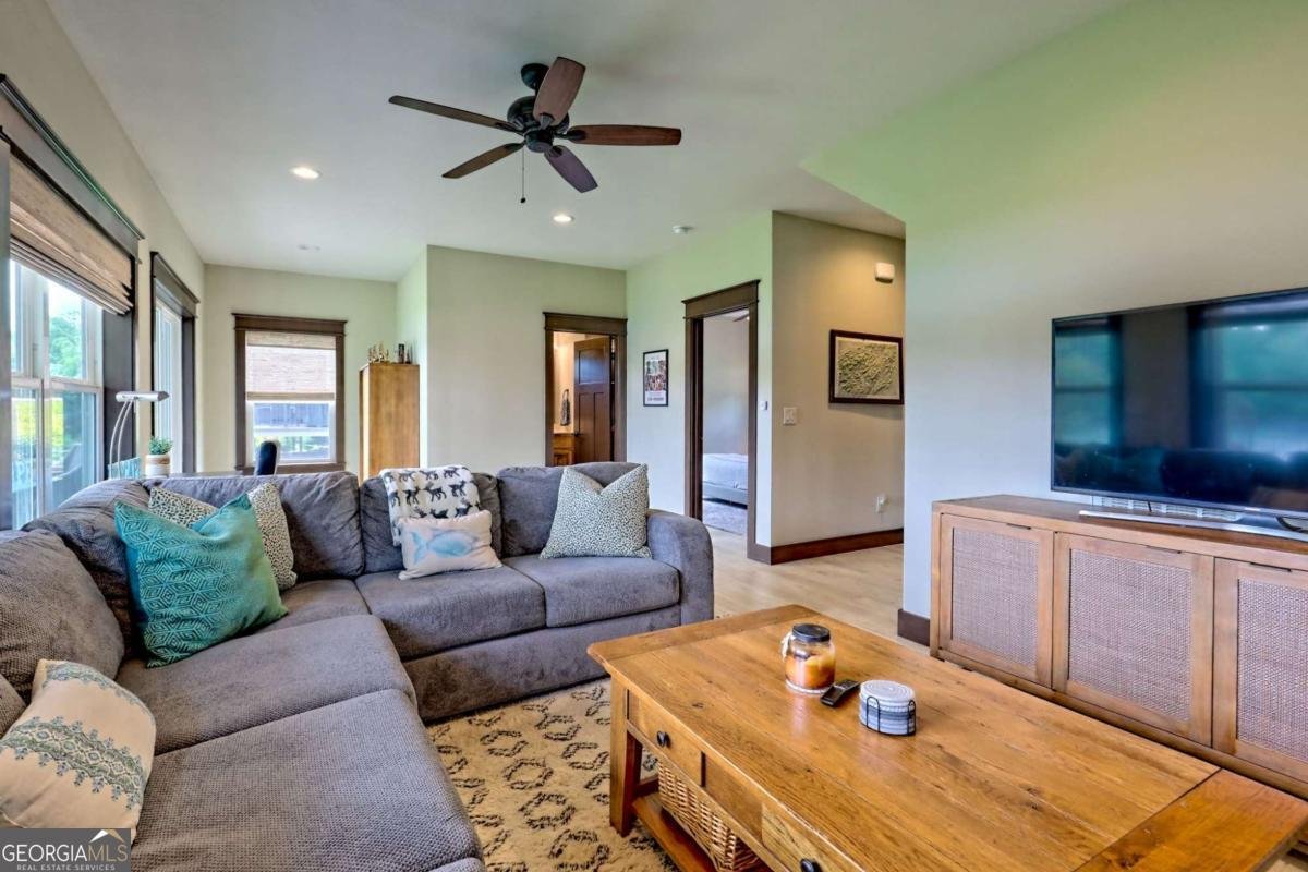 1670 Hedden Cove Road Hiawassee - 45
