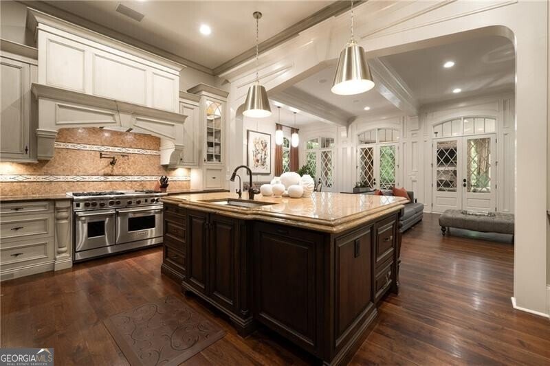 4136 Stratford Road Atlanta - 19