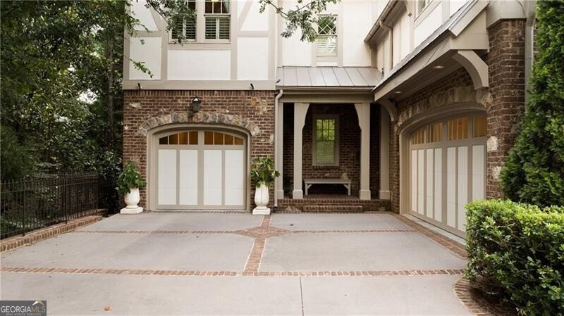 4136 Stratford Road Atlanta - 75