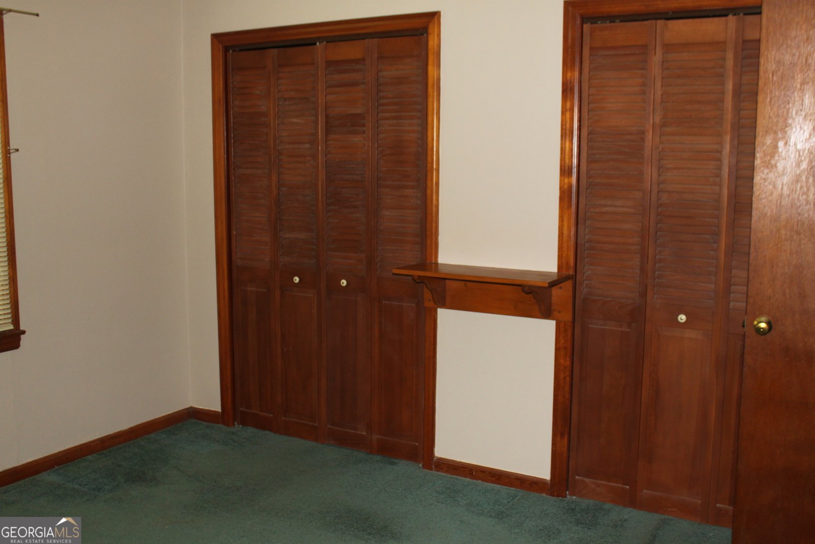 434 Parkman Drive Manchester - 4