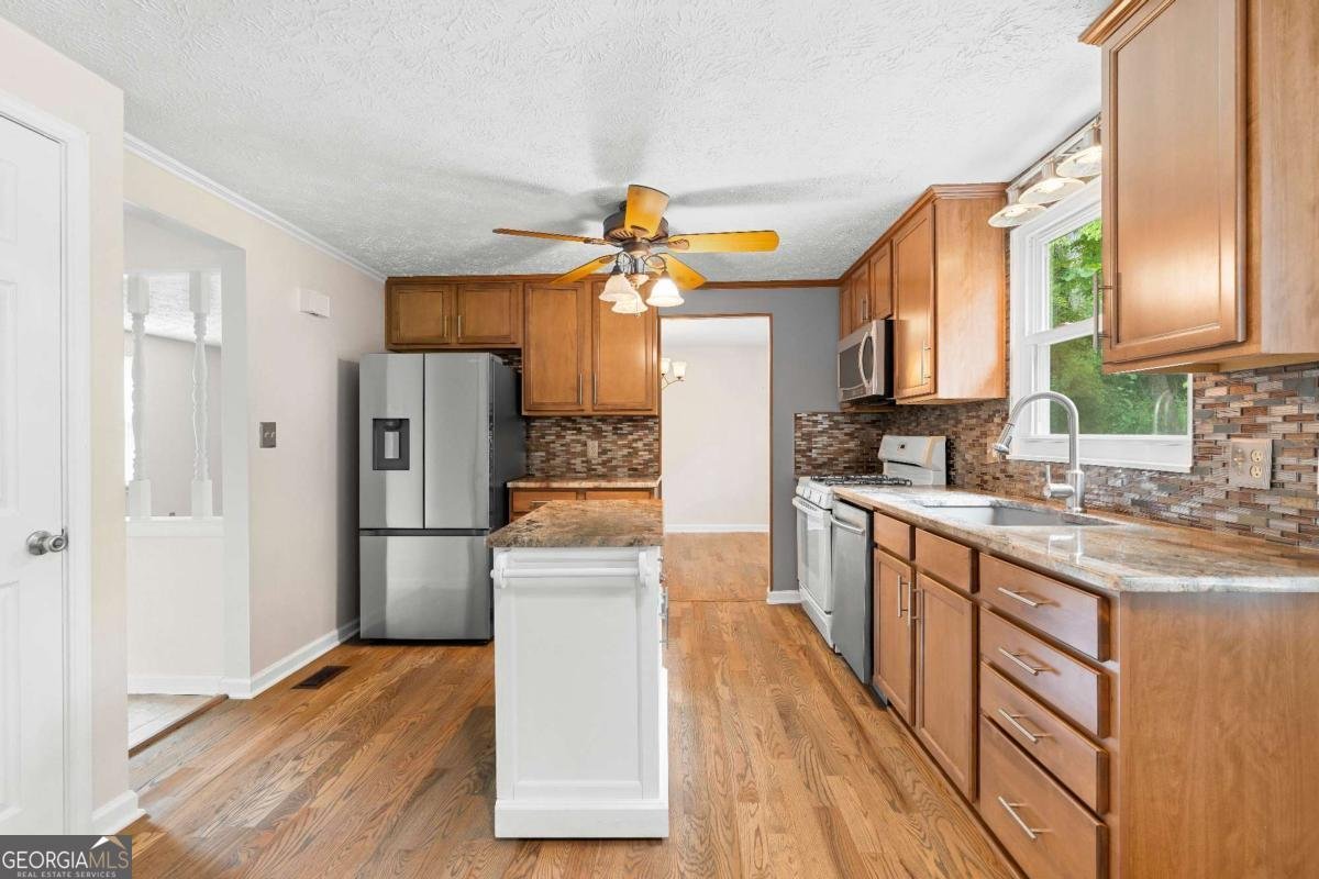 4562 Landing Way Marietta - 10