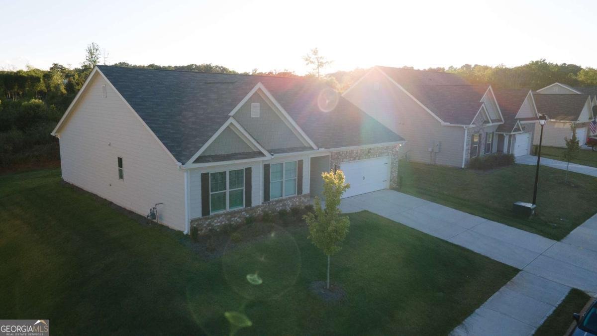 1092 Sunny Valley Lane Braselton - 1