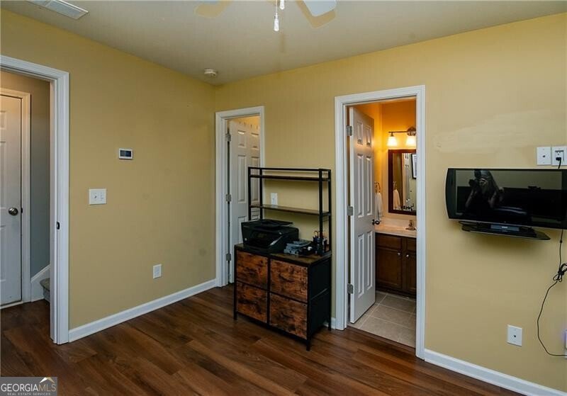1649 Liberty Parkway Atlanta - 35