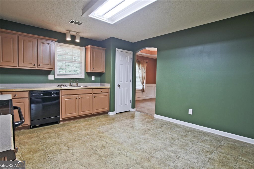 1540 Cardinal Lane Winder - 12