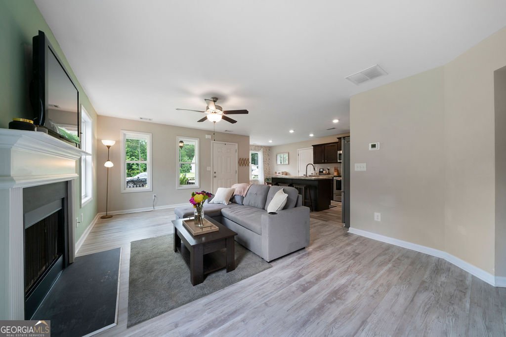232 Cynthia Court Dallas - 2