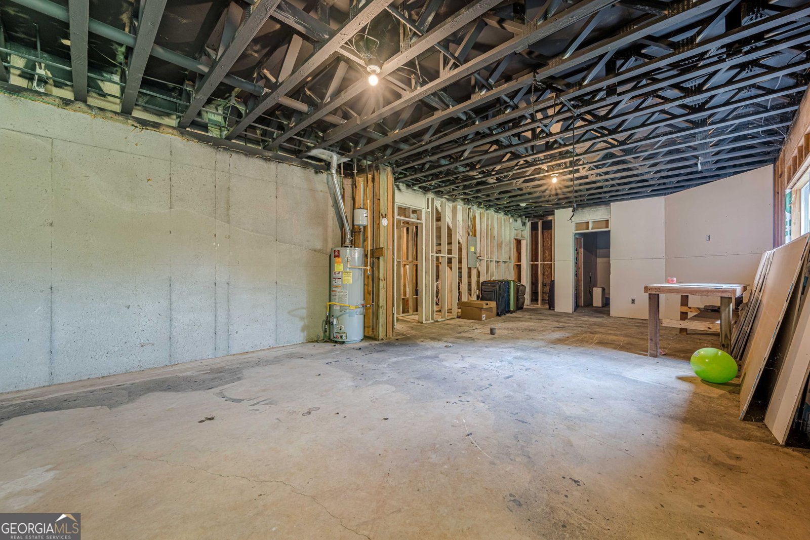 890 Sapphire Lane Sugar Hill - 47