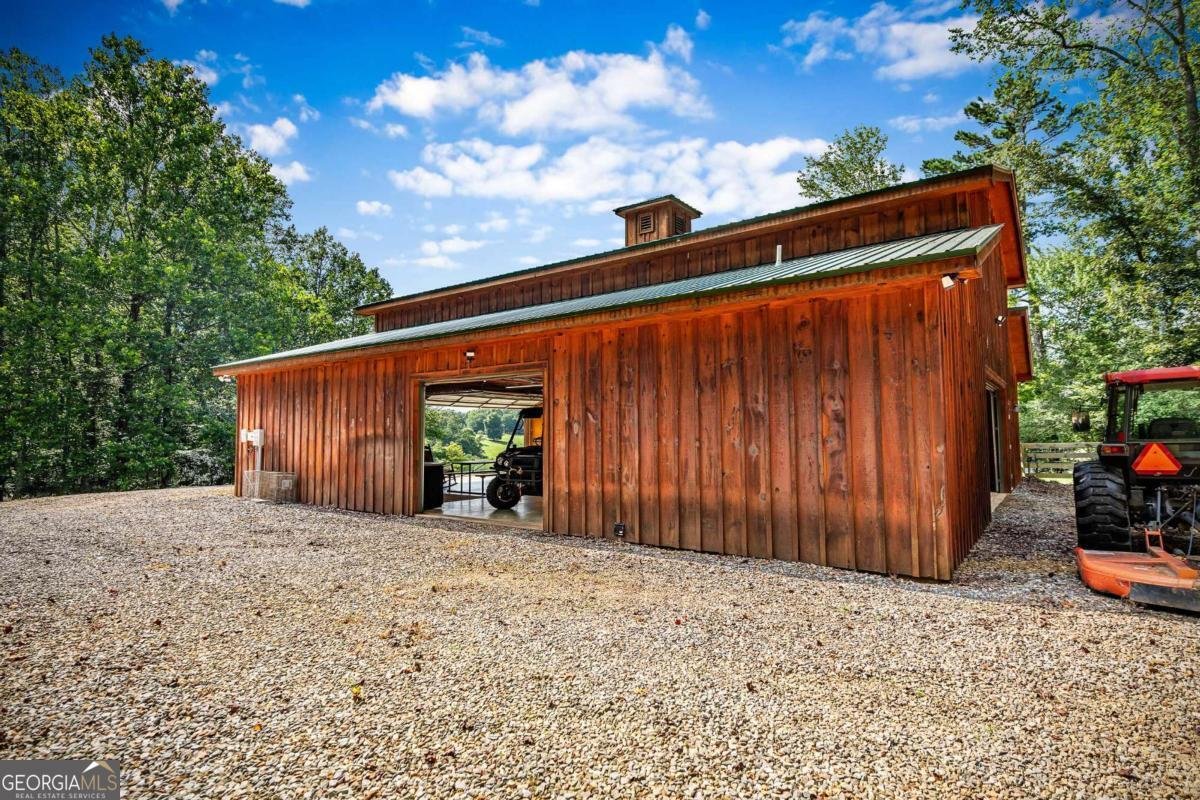 1281 Deaver Road Blairsville - 35