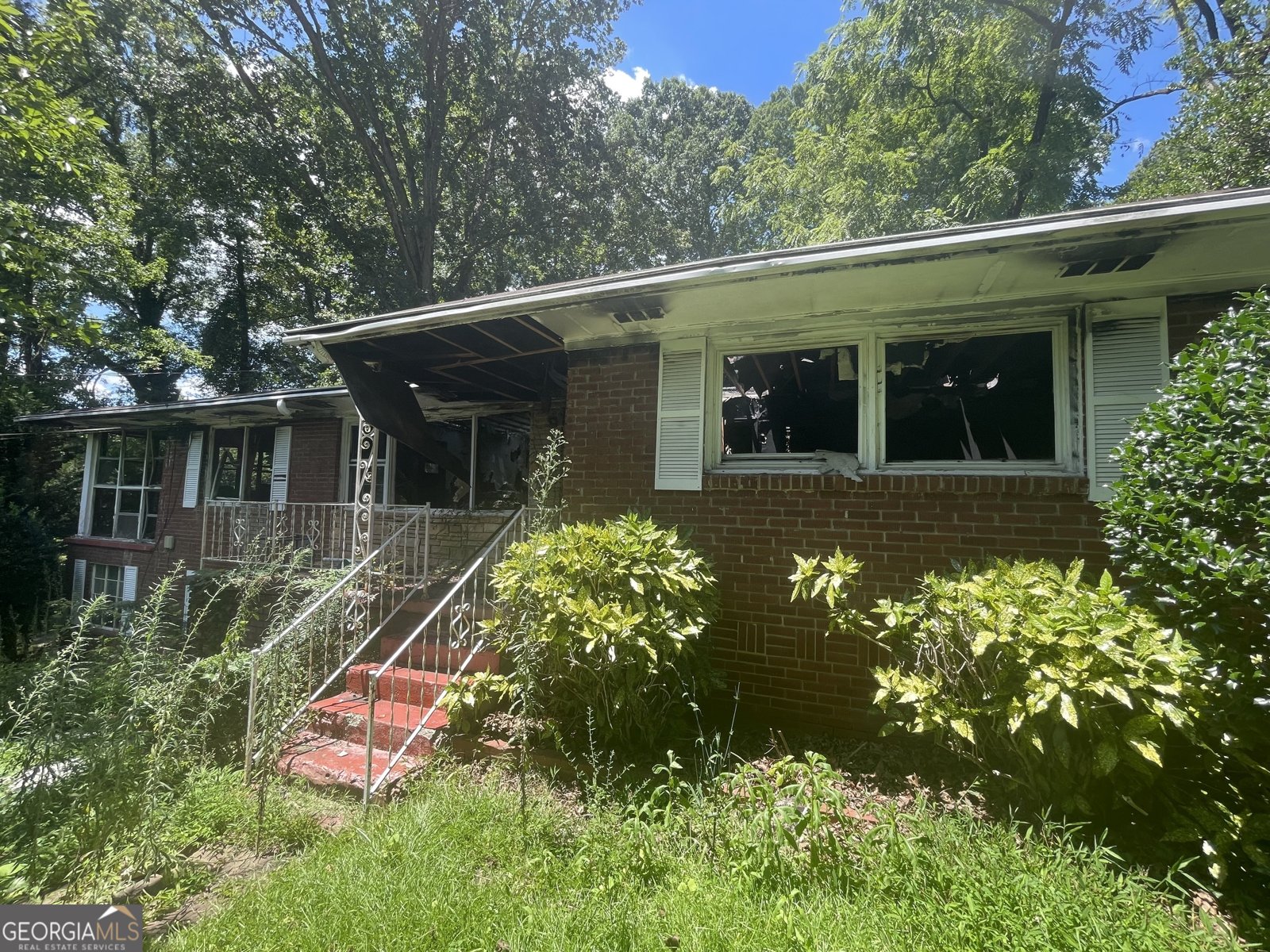 3041 Dodson Drive East Point - 1