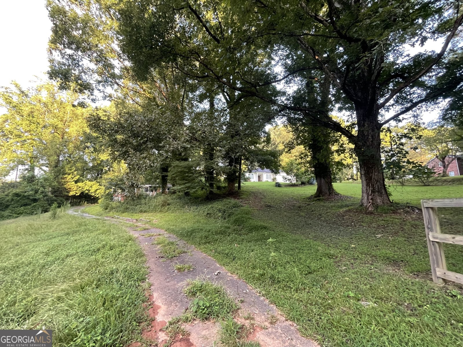 3041 Dodson Drive East Point - 16