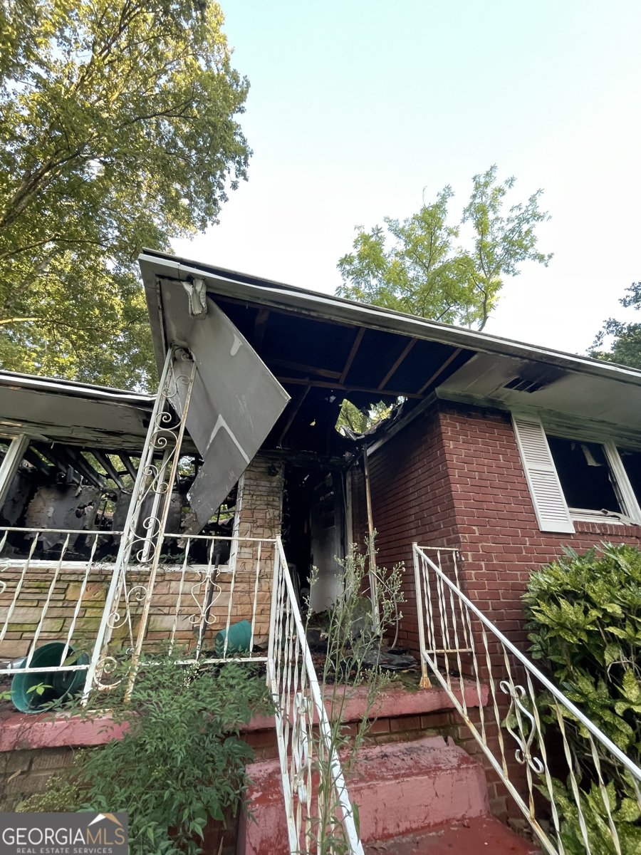 3041 Dodson Drive East Point - 4