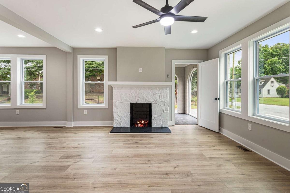 1283 Beecher Street Atlanta - 13