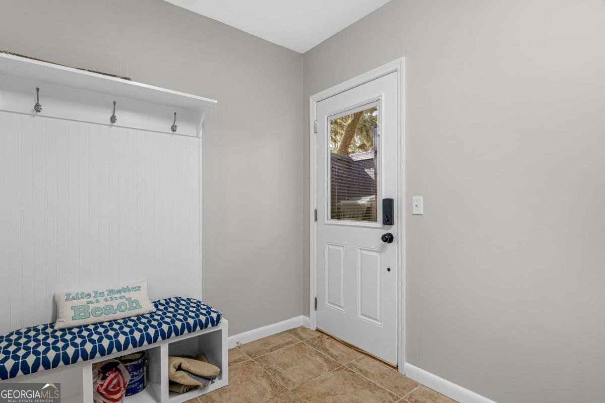 241 Broadway Street St. Simons - 16