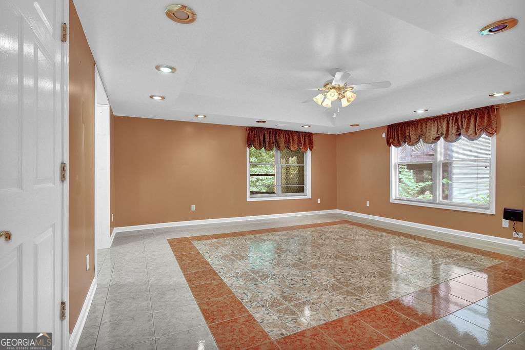 220 Ridge Bluff Lane Suwanee - 35