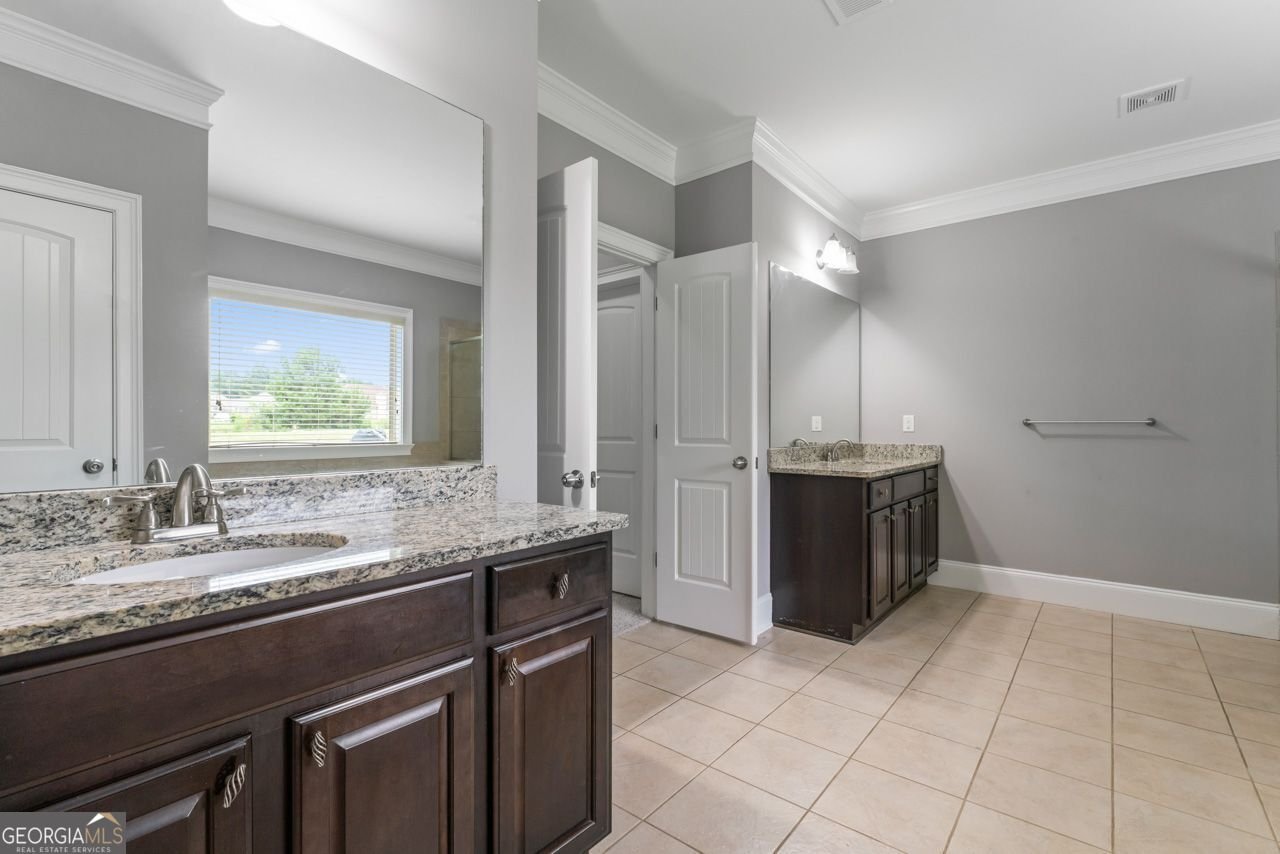 1892 Schofield Drive Hampton - 25