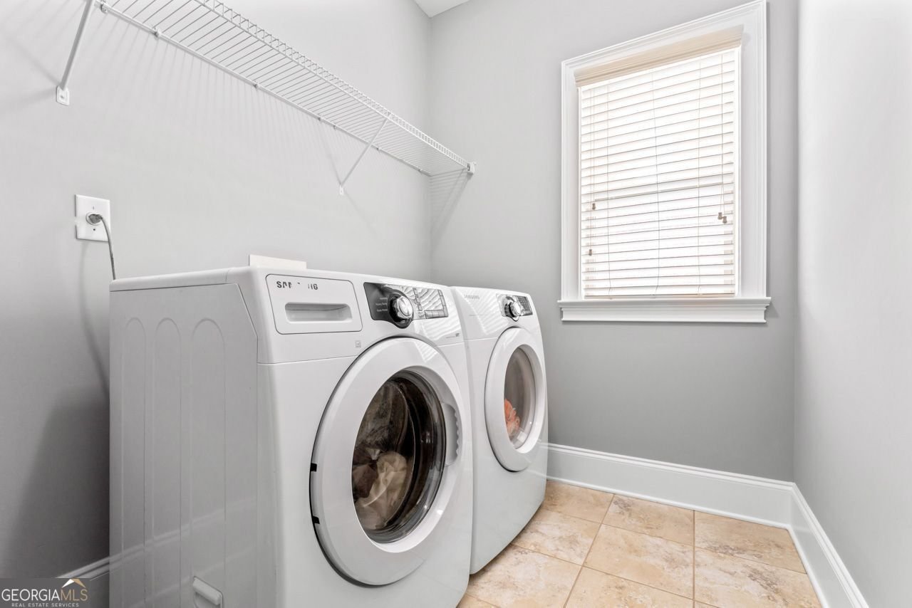 1892 Schofield Drive Hampton - 57