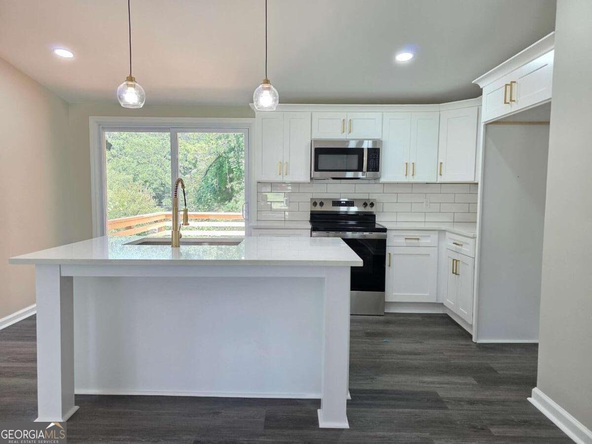 4298 Brookside Drive Forest Park - 4