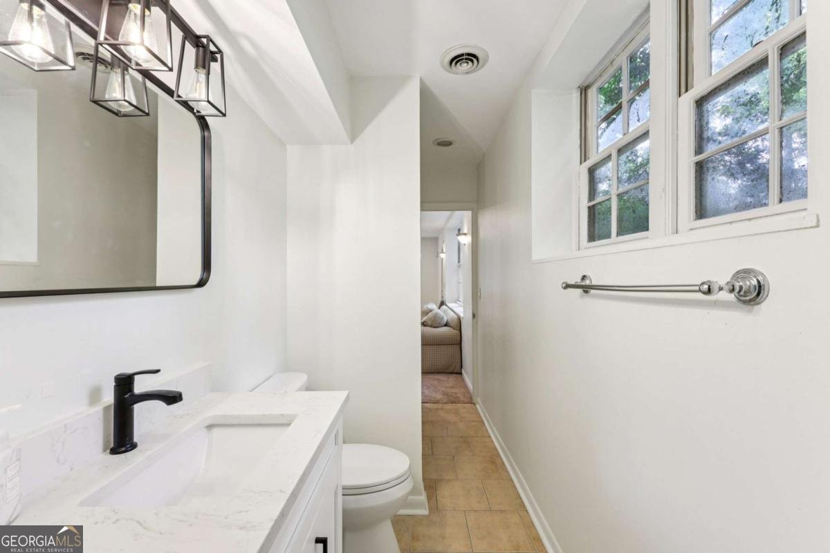 2279 Lyle Road Atlanta - 28