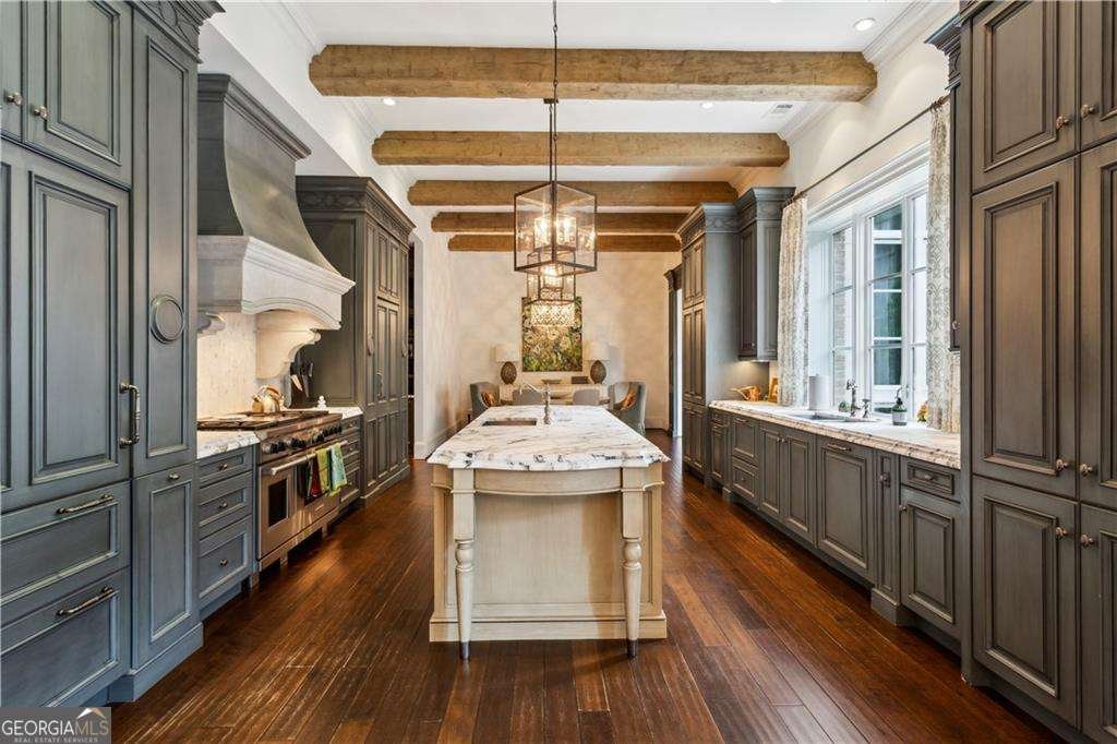 2440 Peachtree Road Atlanta - 9