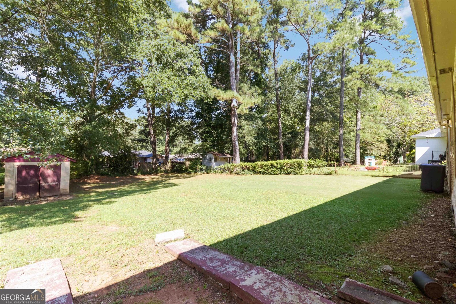 2533 Plantation Drive East Point - 3