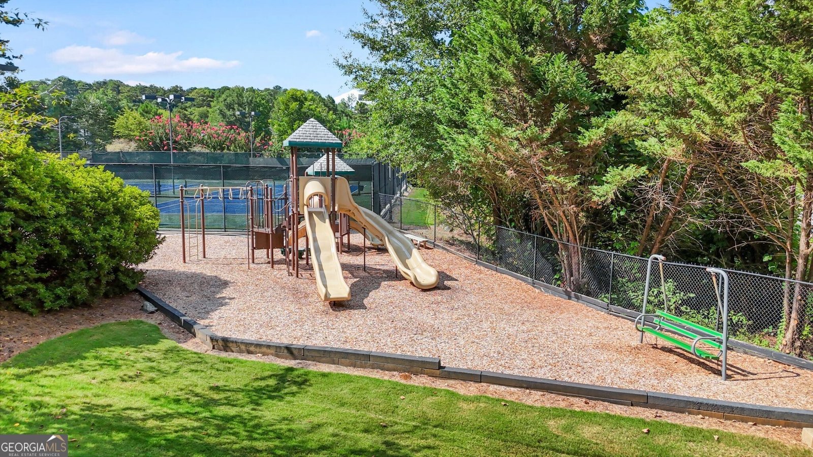 127 Lakeside Drive Kennesaw - 25