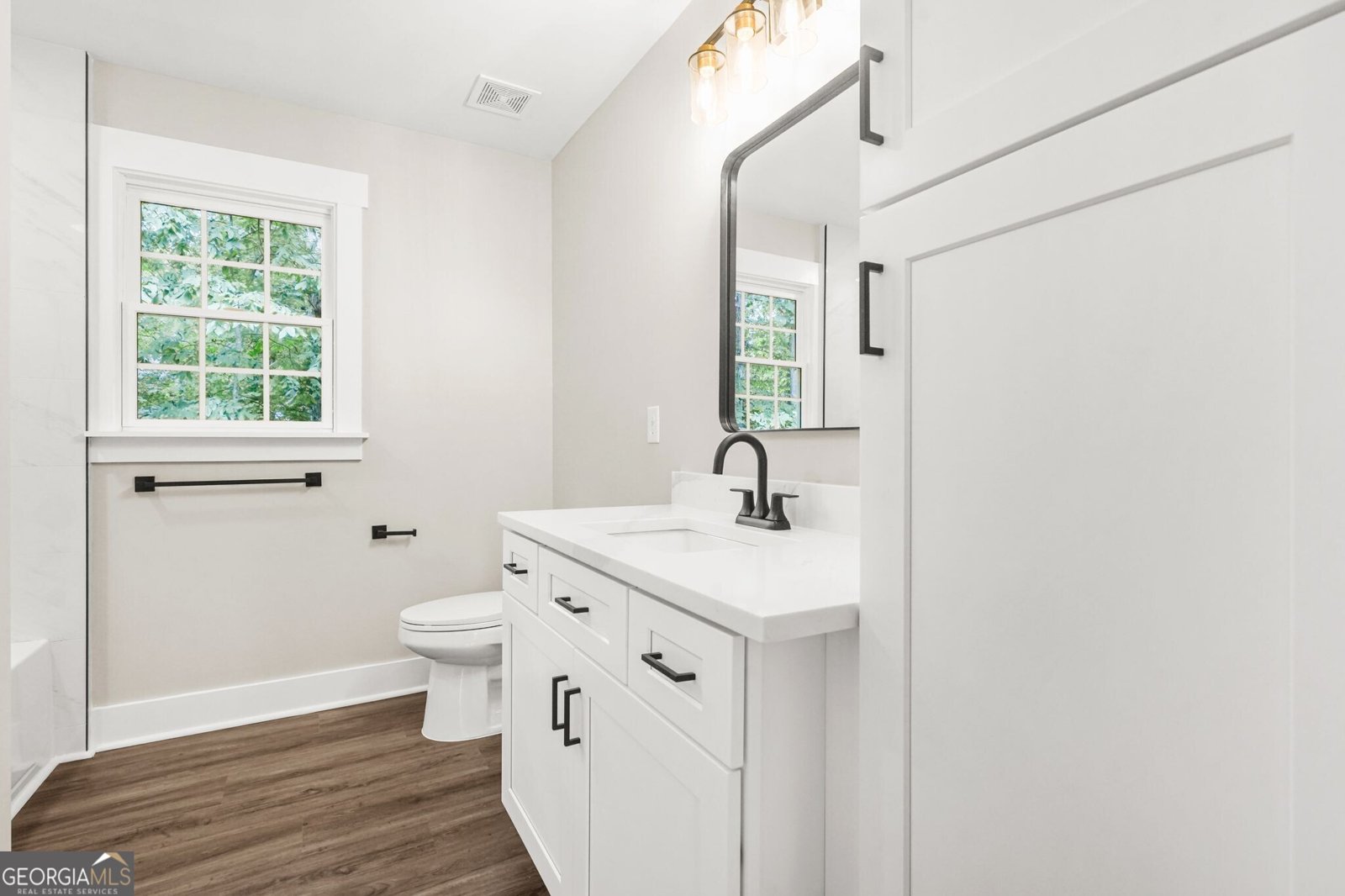 127 Lakeside Drive Kennesaw - 5