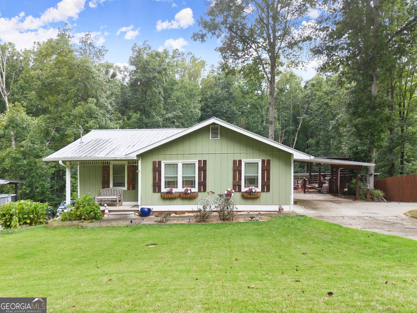 341 Gabrels Drive Clarkesville - 1