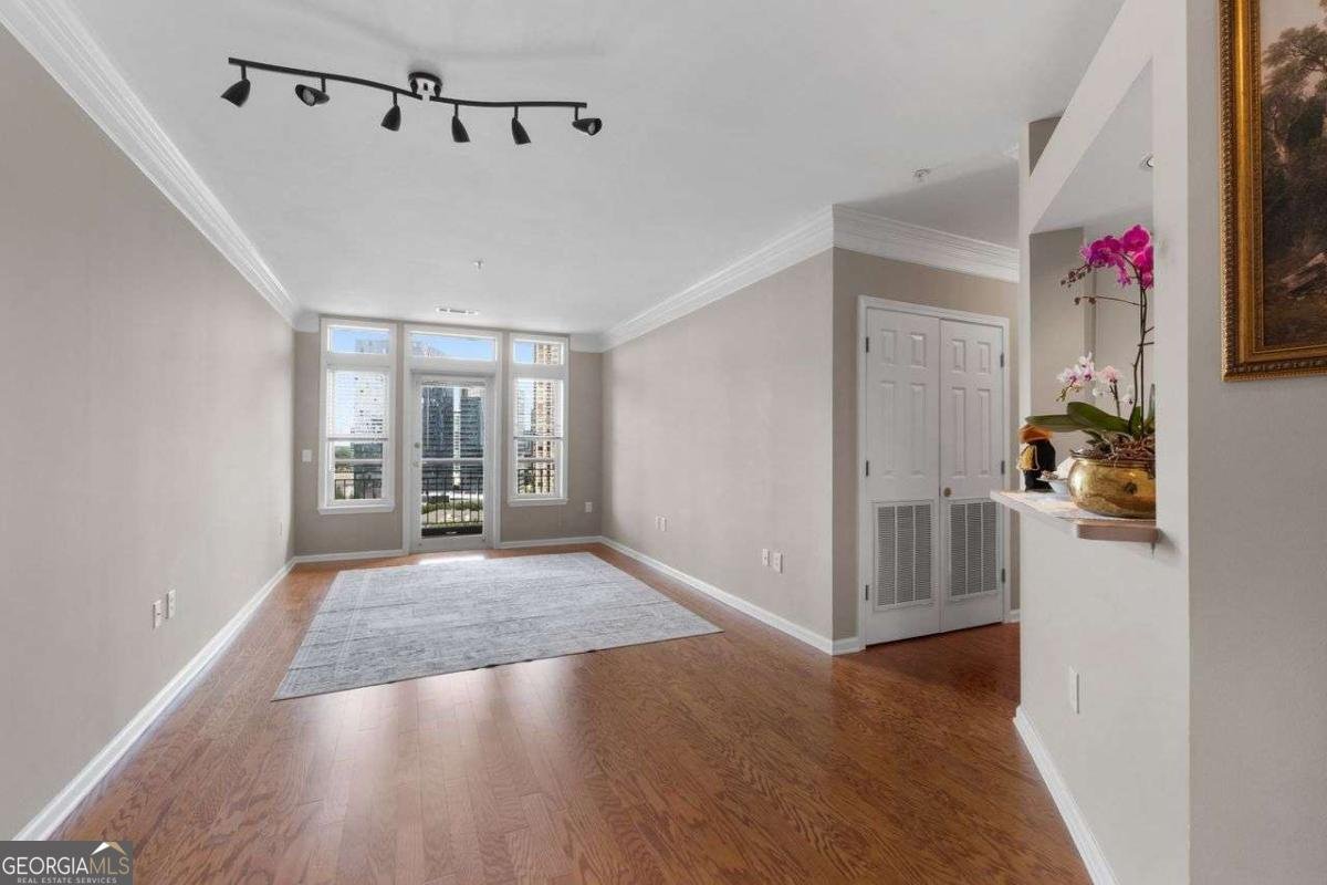 3334 PEACHTREE Road Atlanta - 22