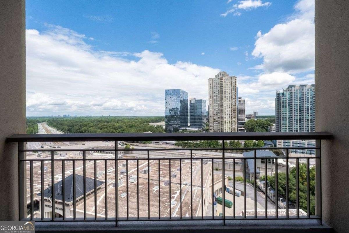 3334 PEACHTREE Road Atlanta - 24