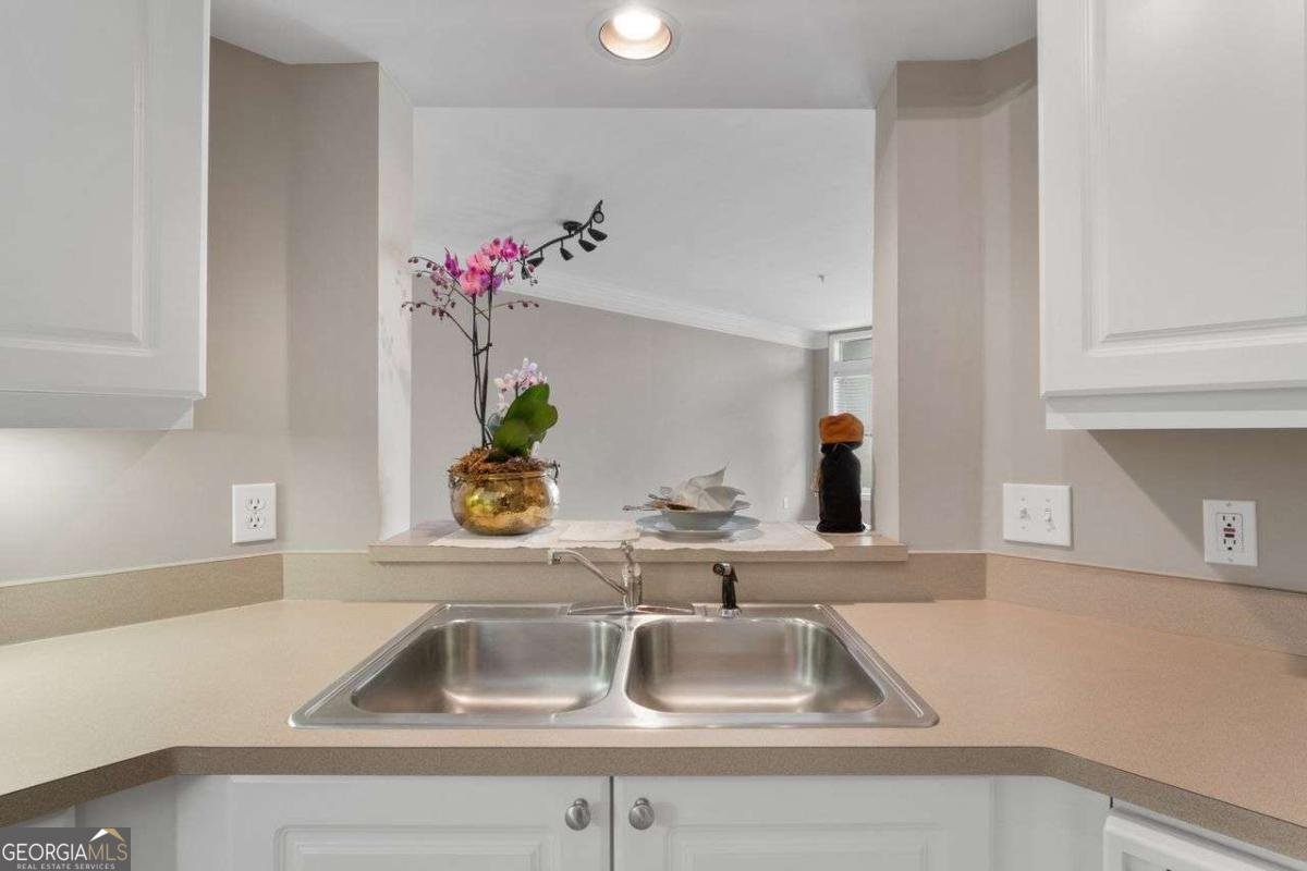 3334 PEACHTREE Road Atlanta - 33
