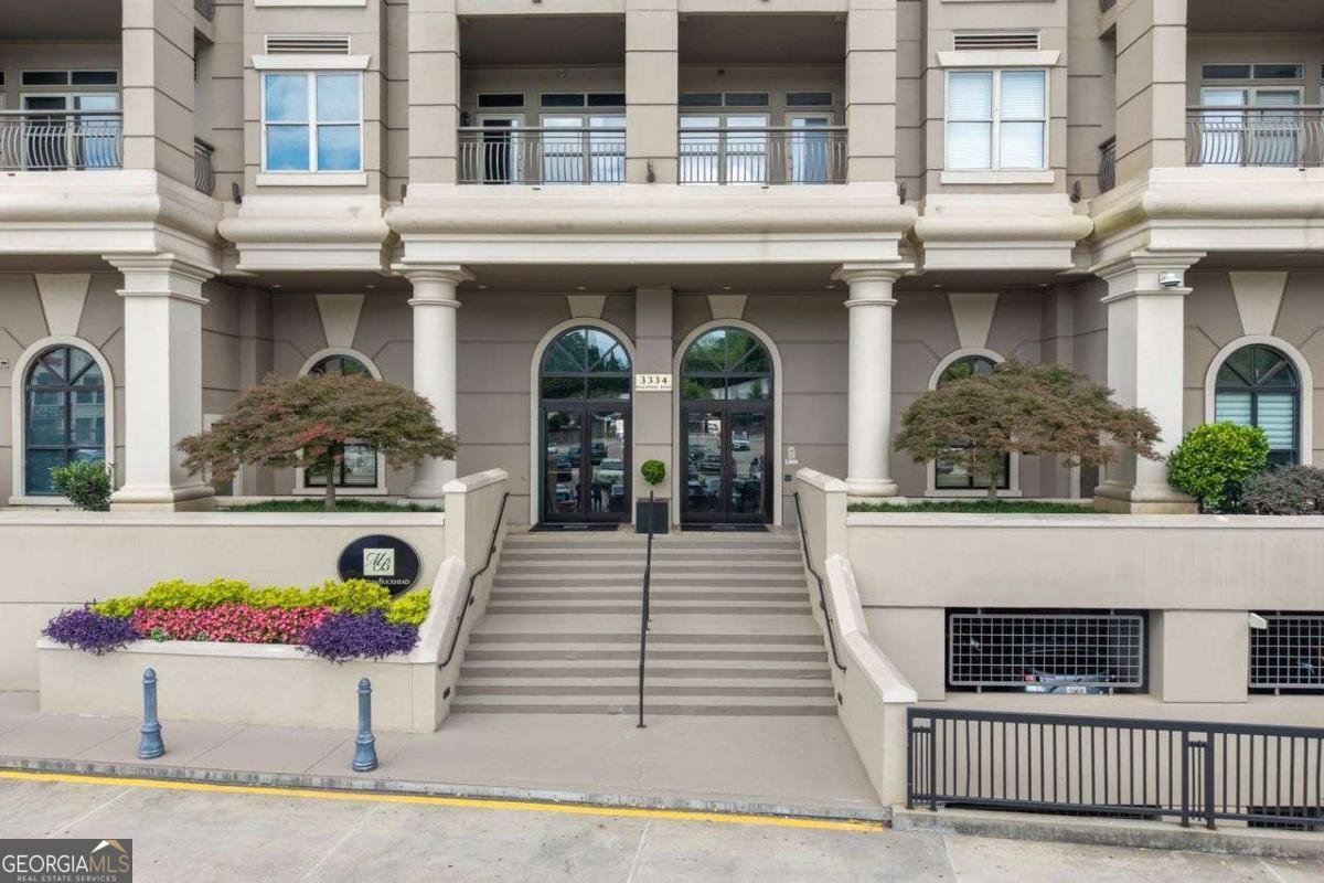 3334 PEACHTREE Road Atlanta - 6