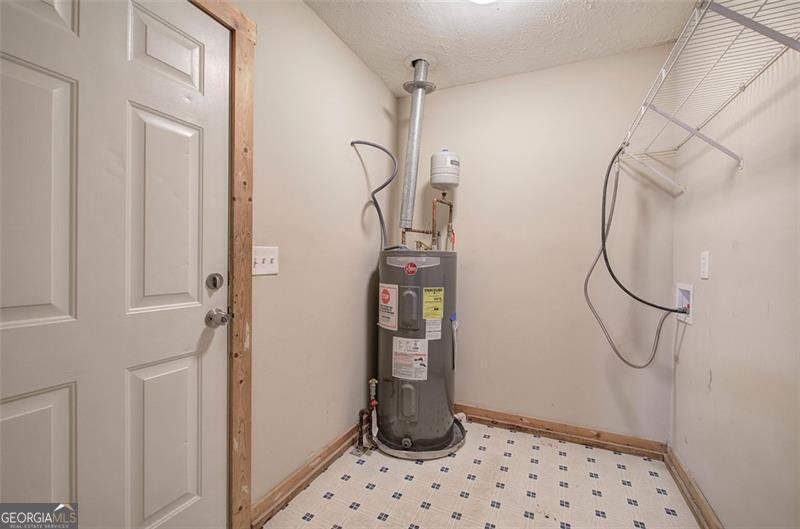 706 HOLLY SPRINGS Road Rockmart - 26