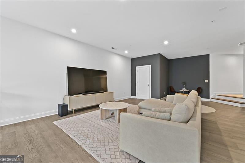 604 LANDLER Terrace Alpharetta - 36