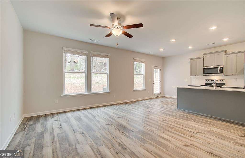 616 Treasure Drive Stockbridge - 7