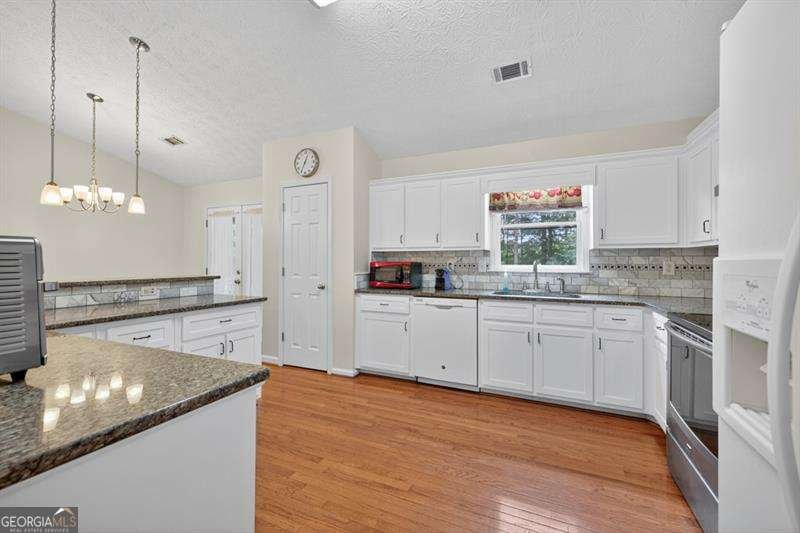 3737 Victoria Drive Buford - 14