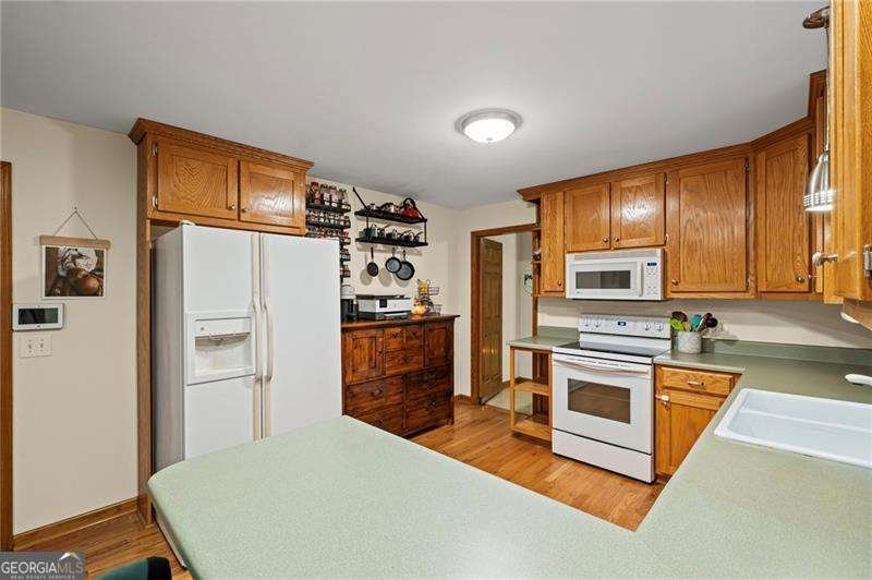 2527 Hickory Road Canton - 22