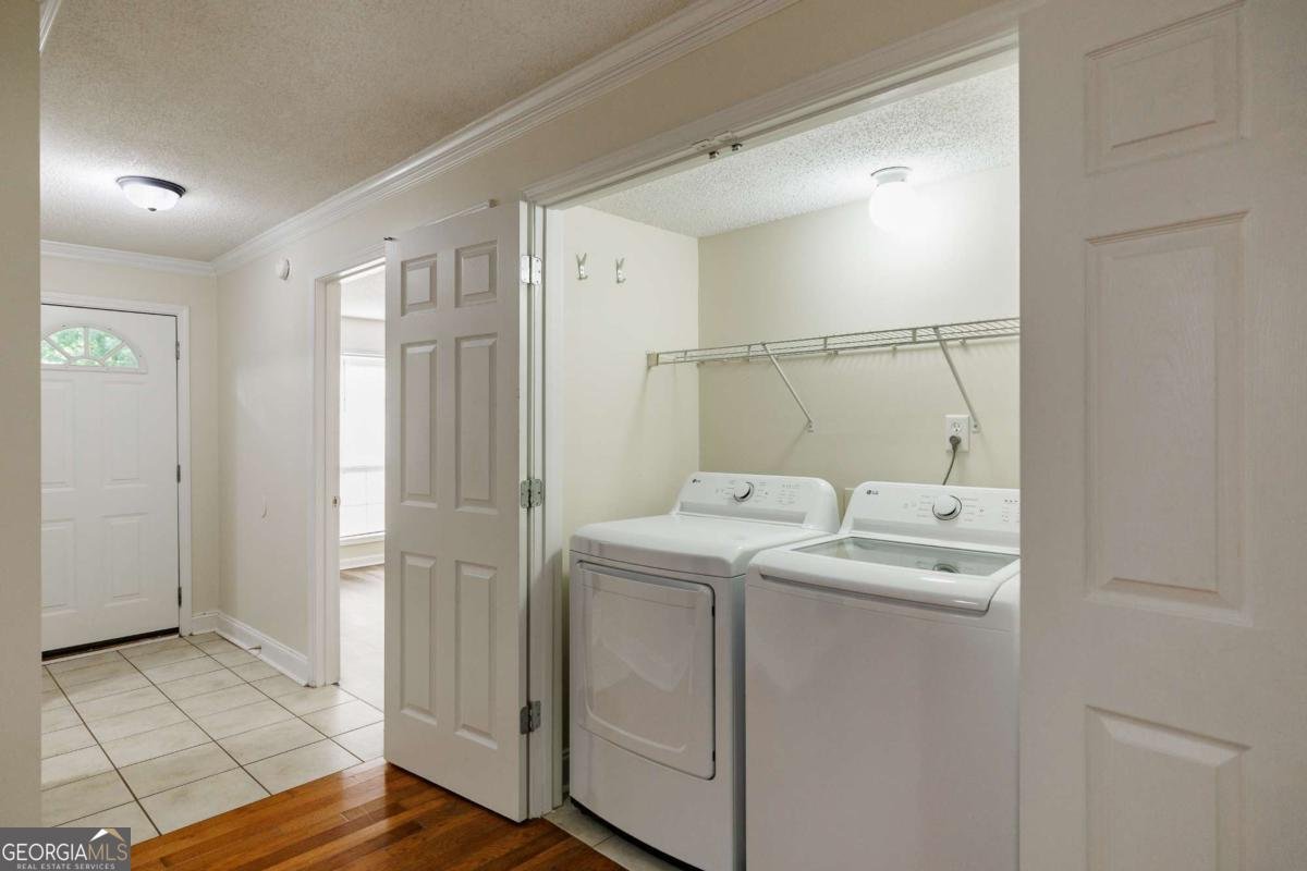 1055 Baxter Street Athens - 3