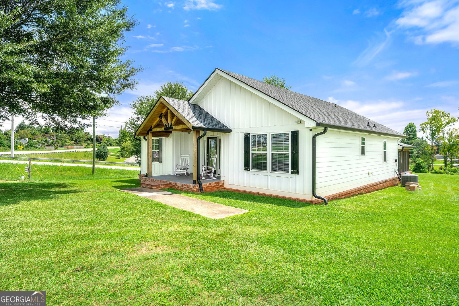 75 Davis McLendon Way Newnan - 2