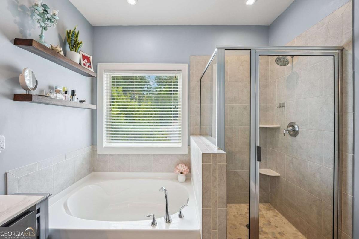 135 Grove View Road Woodstock - 43